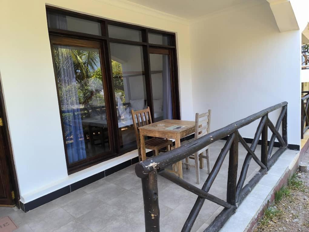 Villa Majani Breeze Nungwi Exterior foto